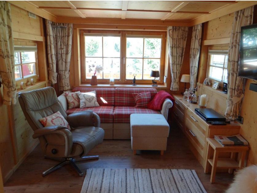 Chalet - Direkt Am 5 Sterne Campingplatz Aufenfeld Im Zillertal Mit Hallenbad Und Sauna Aschau Im Zillertal Eksteriør billede